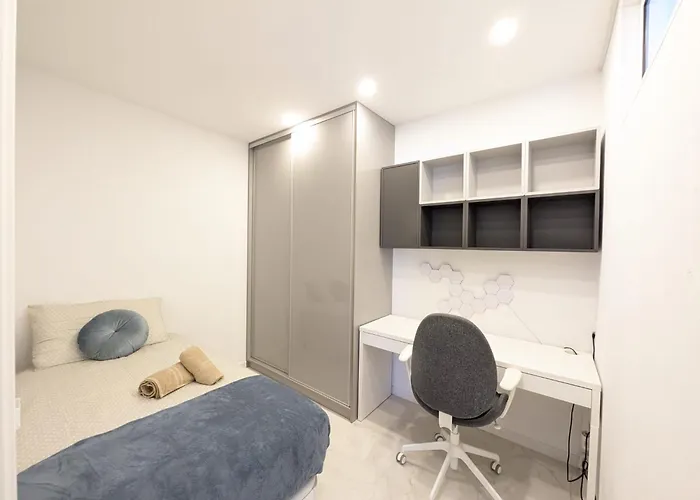 Flore Penthouse 아파트 *