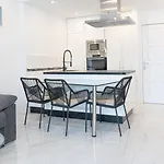 Flore Penthouse *