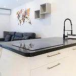 Flore Penthouse